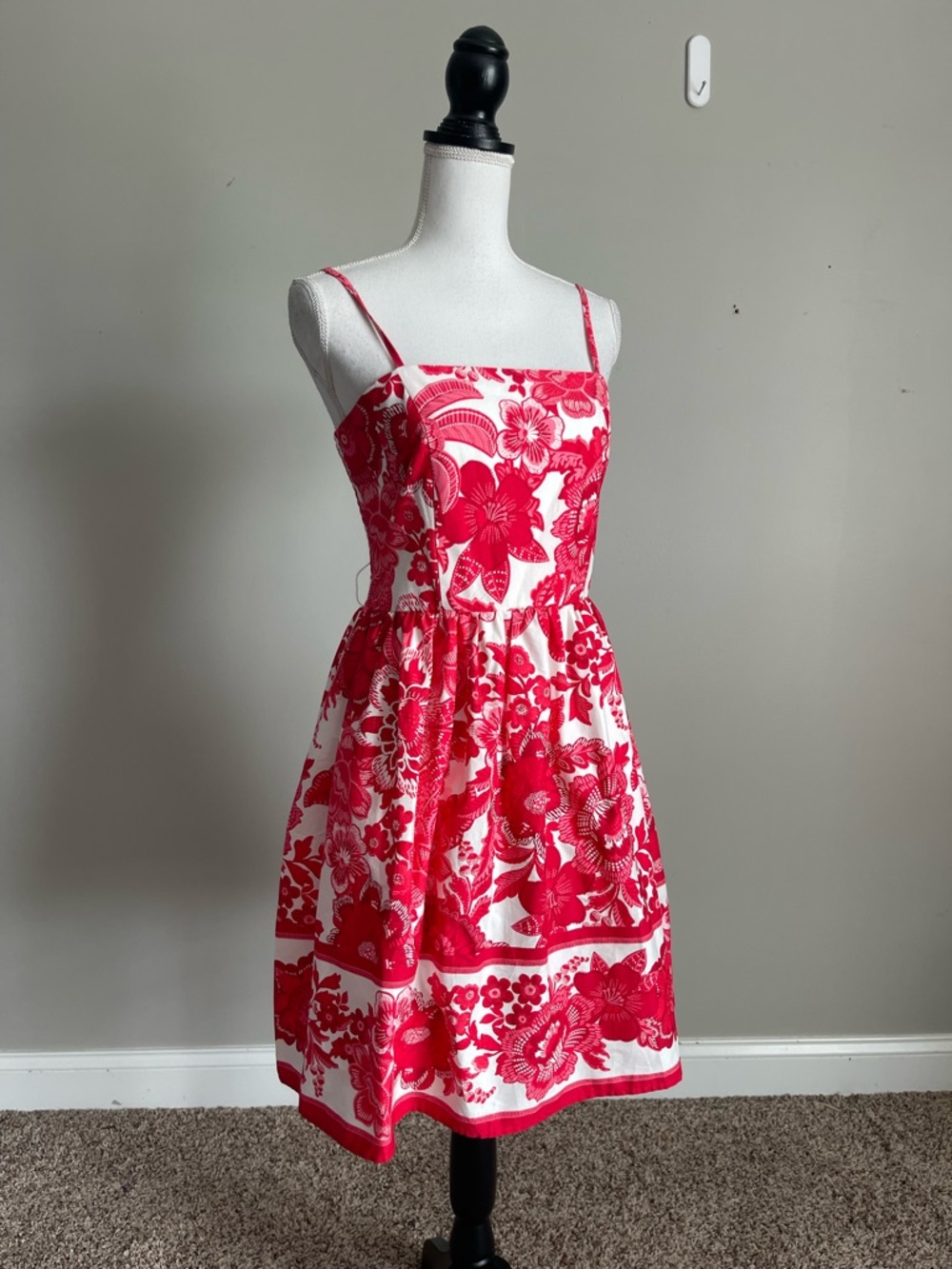 JOIE | Red & White Floral Smocked Flare Dress Sz 10 - Picture 6 of 13